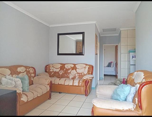 2 BEDROOM APARTMENT FOR SALE IN MOHLAKENG
